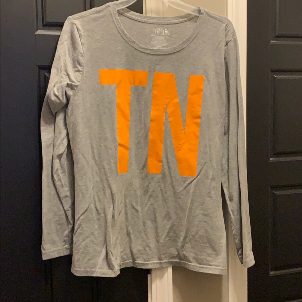 Women’s long sleeve Tennessee shirt